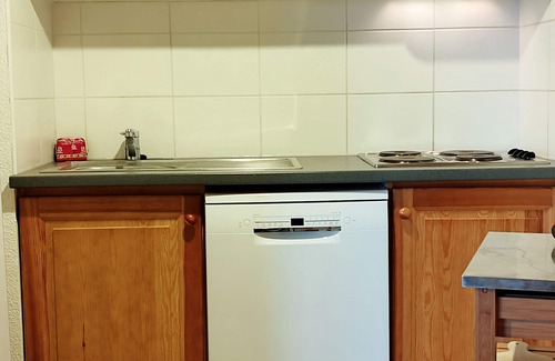 Prapoutel Apartment | Family apartment near slopes and ski school