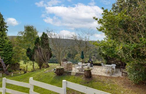 Scarborough House | Family Country Cottage with a private Valley View