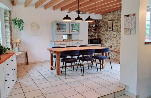 Basse-Normandie House | Family country house, hiking and nature, close to shops and leisure activities