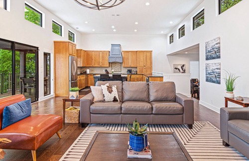 Gate Hollow Estates Villa | Family & dog friendly luxury waterfront home with pool, hot-tub and boat dock