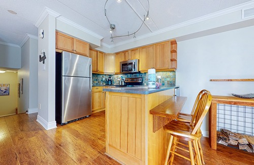 The Blue Mountains Condo | Family-friendly, mountainside condo w/amazing views