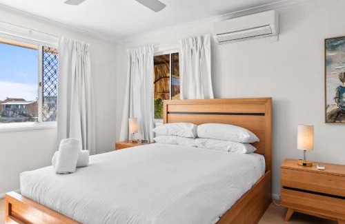 Mooloolaba Apartment | Family-Friendly Flat with Balcony Views