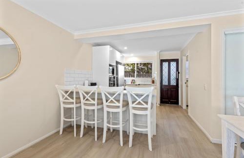 Mooloolaba Apartment | Family-Friendly Flat with Balcony Views