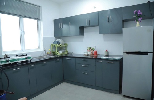 Ekala House | Family friendly full house (3 AC bedrooms) near to airport with gated community.