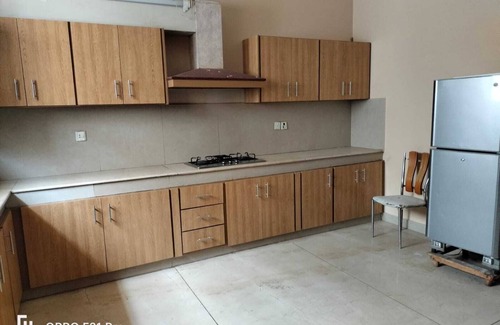 D.H.A. House | Family-Friendly Fully Furnished Room Like Home - Queen Bed