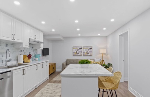 Durham Region Apartment | Family Friendly | HOT TUB | Near Toronto & UOIT