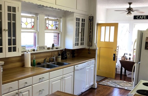 Glen Rose House | Family Friendly Spacious home on the Paluxy River