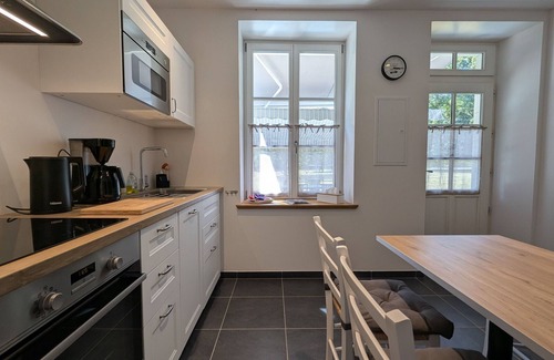 Valencay Cottage | Family Getaway Near Château de Valençay with Private Terrace