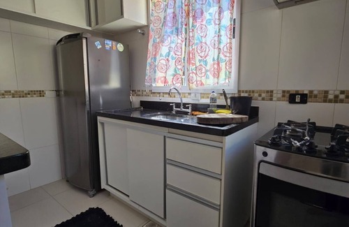 Maranduba House | Family house - Suites with air conditioning, swimming pool and barbecue, 250m from Sapê beach.