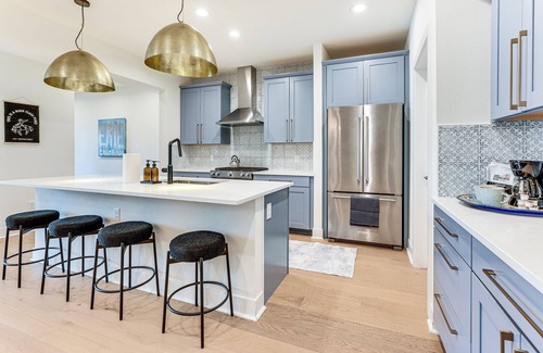 Erie House | Family Haven, Walk to Dtwn Erie: Bring Your Pets!