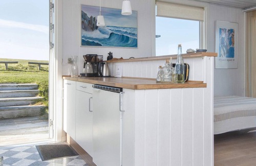 Trans House | Family Holiday Home by North Sea