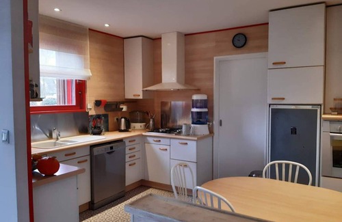 Hillion House | Family home 5 minutes from the sea with a large garden