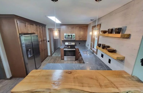Queensbury House | Family Home Nr Ski Mtn+Lake George w/Indoor HotTub