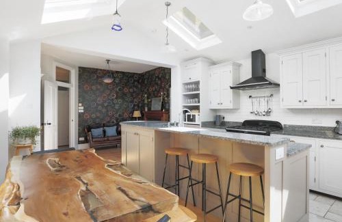 Whitton House | Family Home - Whitton Green Oasis Pass The Keys