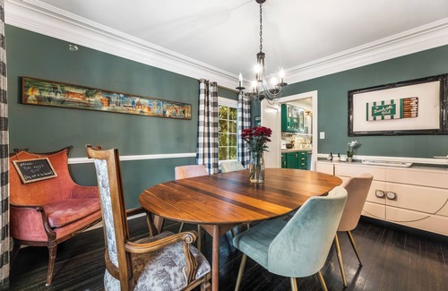 Hollywood House | Family Home with Office & GuestSuite In Hancock Park