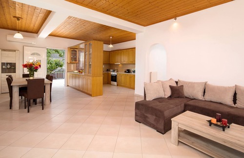 Lithakia Apartment | Family House 1 -Three bedroom apartment