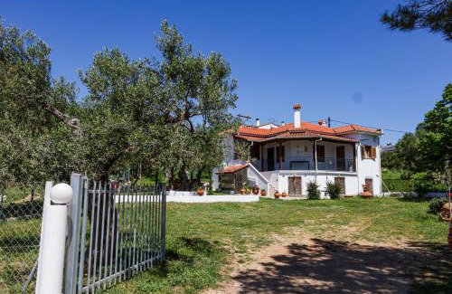 Nikita House | Family House by the Sea