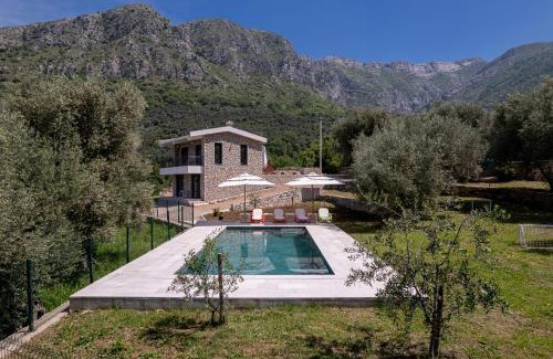 Bar Villa | Family House Giardino Verde