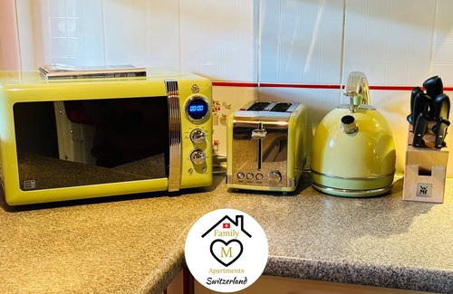 Kappel Apartment | Family M Apartments 15 - Center of Switzerland - Retro - Fire place