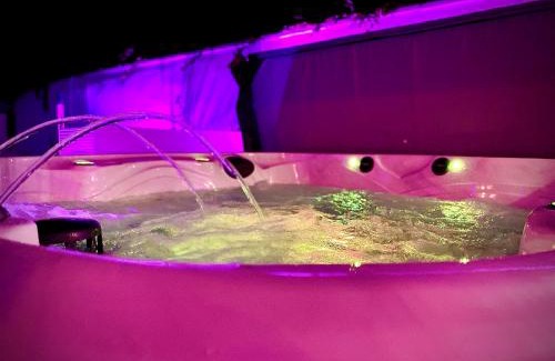Blackpool House | Family modern 3 Bed Hot Tub House in Blackpool
