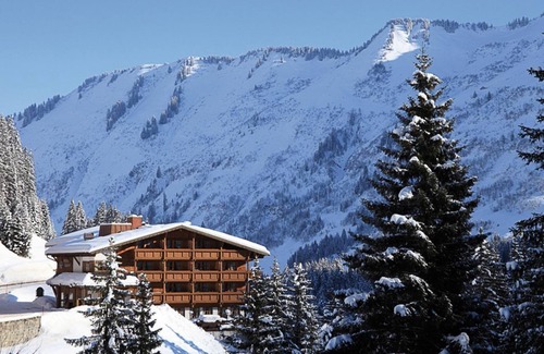 Damuels House | Family room Alpine Lifestyle with half board - Berghotel Madlener