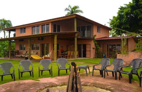 Yaque Arriba Apartment | Family suite in farm overlooking the Taveras lake