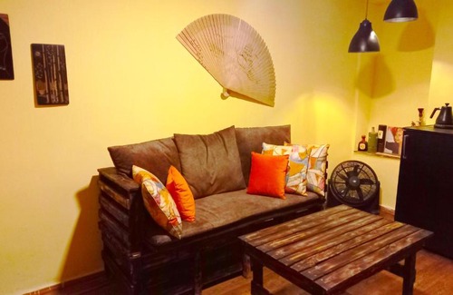 Kentron Apartment | Family suite sporty design