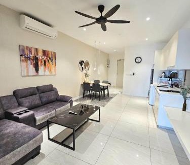 Kuala Lumpur City Centre Apartment | Family Suites Quill Residence At KLCC