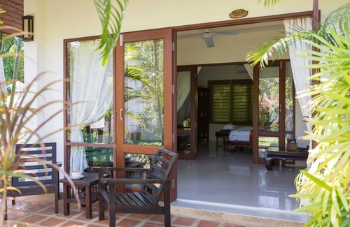 Thong Krut Villa | Family Villa at Easy Time Resort