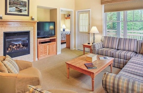 Bakersfield Resort | Famous Smugglers Notch Ski and Summer Resort 1BR.