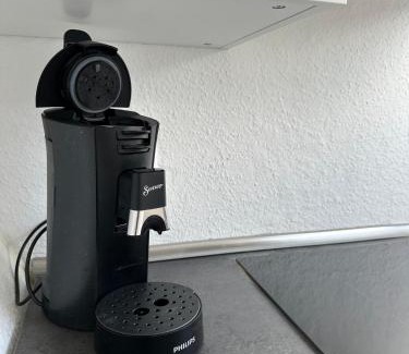 Sudostviertel Apartment | Fancy Apartment with 4K TV for 3 people and 2 people sleep couch - includes kitchen
