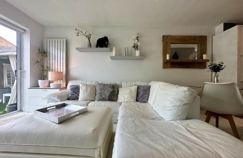 Royal Leamington Spa House | Fantastic 2-Bed House with Parking - Hosted by Hutch Lifestyle