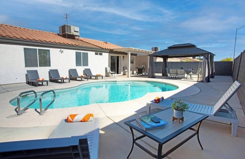 North Las Vegas House | Fantastic 4BR with Pool and Games