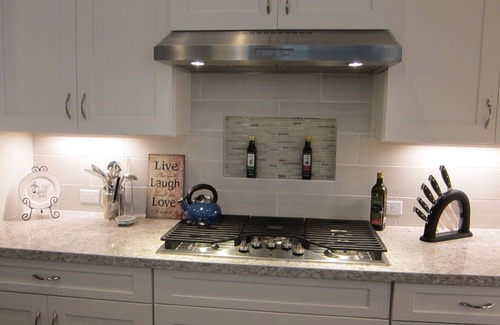 Crestview House | Fantastic locations, close to downtown and the Domain.Walk to the train
