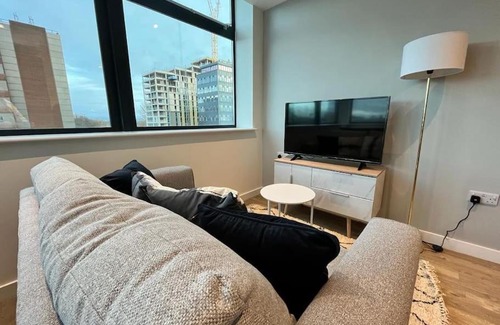 Old Trafford Apartment | Fantastic one bedroom apartment near Old Trafford Stadium
