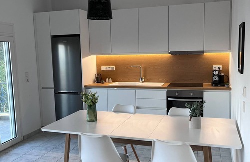 Makrigialos House | Fantastic vacation home right by the sea in Greece