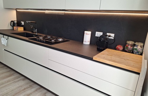Stazione Apartment | Fantoni Guest House - Central Bergamo - Free Parking - 2 Bedrooms - 2 Bathrooms