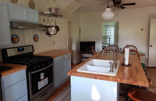Mount Airy Other | Farm house at the Peach Orchard in Mtns - Pet Friendly