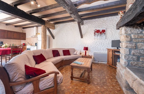 Questembert House | Farmhouse Holiday Home