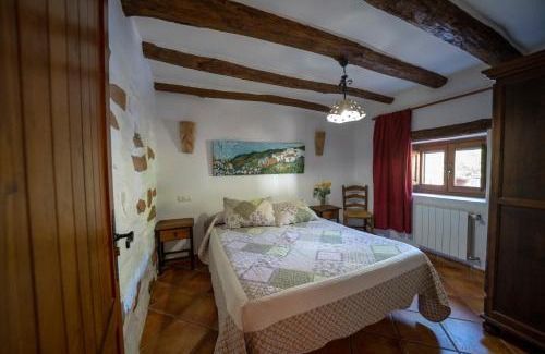 Laroya House | farmhouse la Curiosa