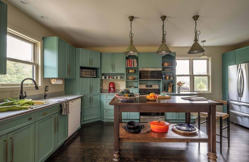 Kerhonkson House | Farmhouse w/Hot Tub + Game Room + Fire Pit