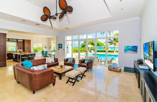 South Sound House | Faroway Luxury Villa