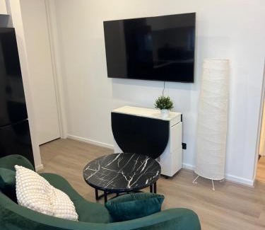 Plumpton House | Faser Rise home 2bedrooms