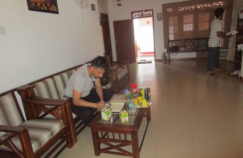 Unawatuna Hotel | Feel at home at this eco lodge among lush green woods with soothing massage