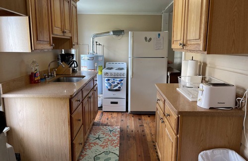 Point Judith Cottage | Feel the breeze near Roger Wheeler State Beach