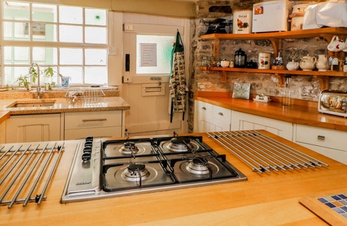 Reeth Cottage | FELLSIDE, family friendly, character holiday cottage in Reeth