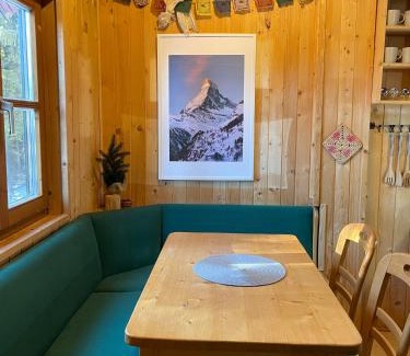 Zetea Ski Chalet | Fenyőtoboz kulcsosház