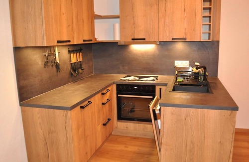 Hinterstein Apartment | Ferienwohnung Hochvogel - 1 Schlafzimmer - Balkon - Haus Alpenglühn