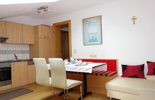 Sankt Leonhard im Pitztal Apartment | Ferienhaus Inge