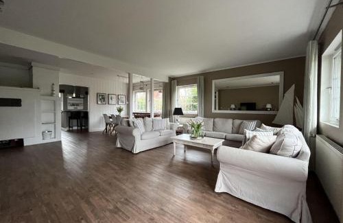 Bastorf House | Ferienhaus-Bootshaus